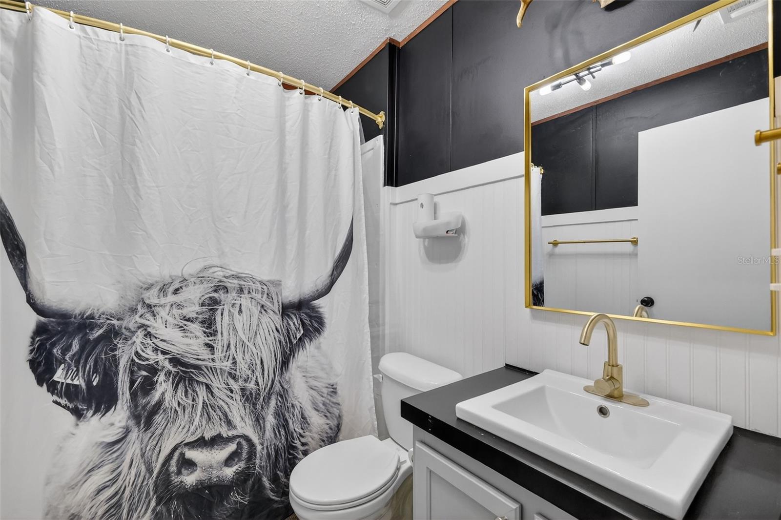 PAISLEY PARK - Residential