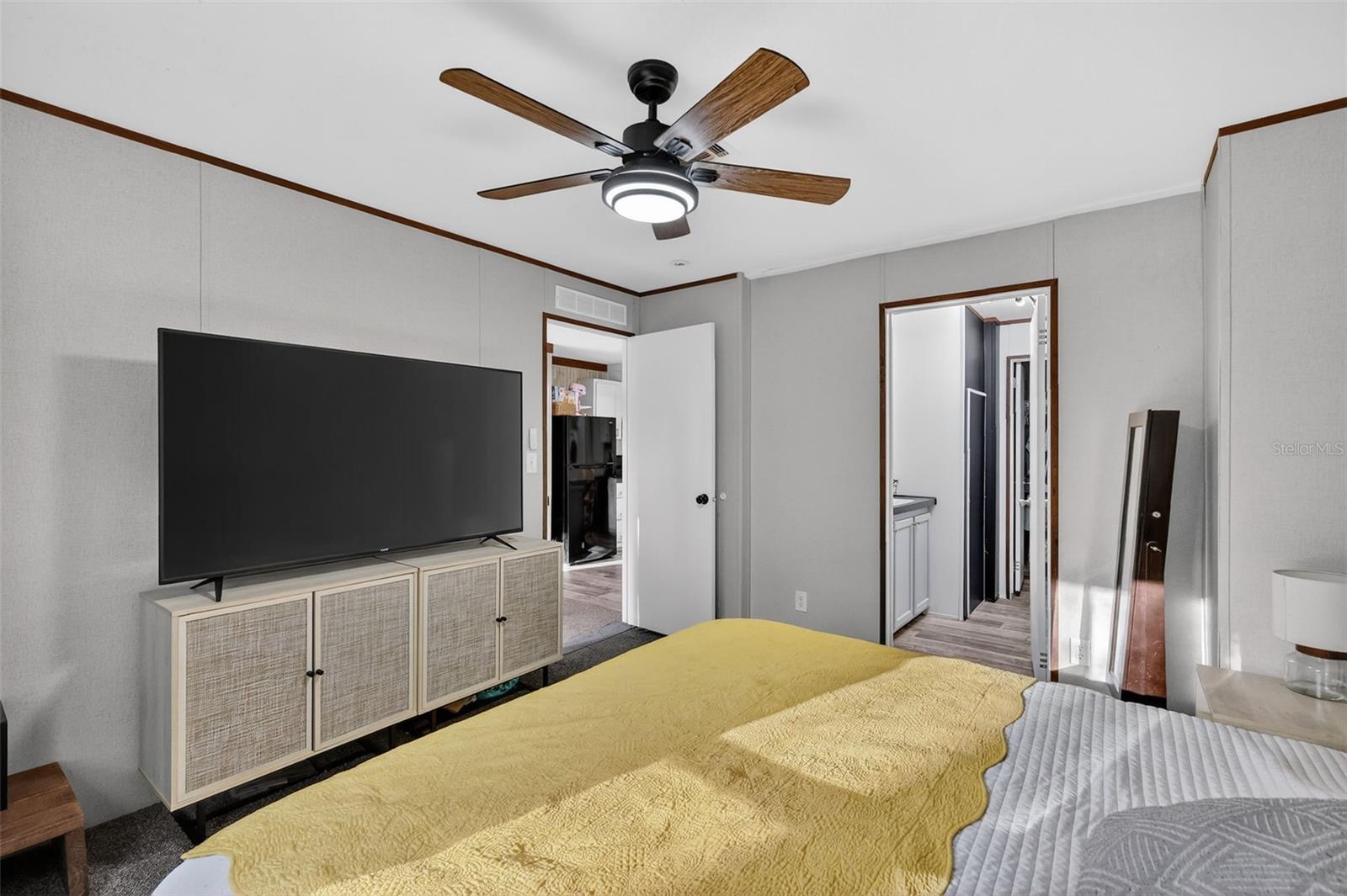 PAISLEY PARK - Residential