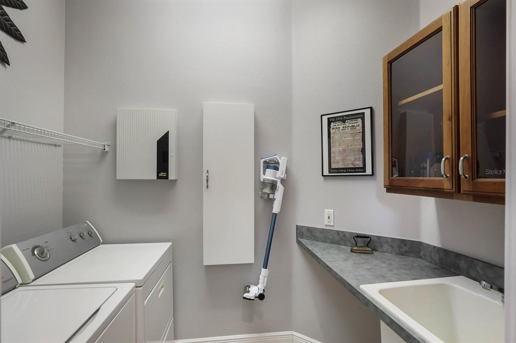 SHAWS POINT - Residential