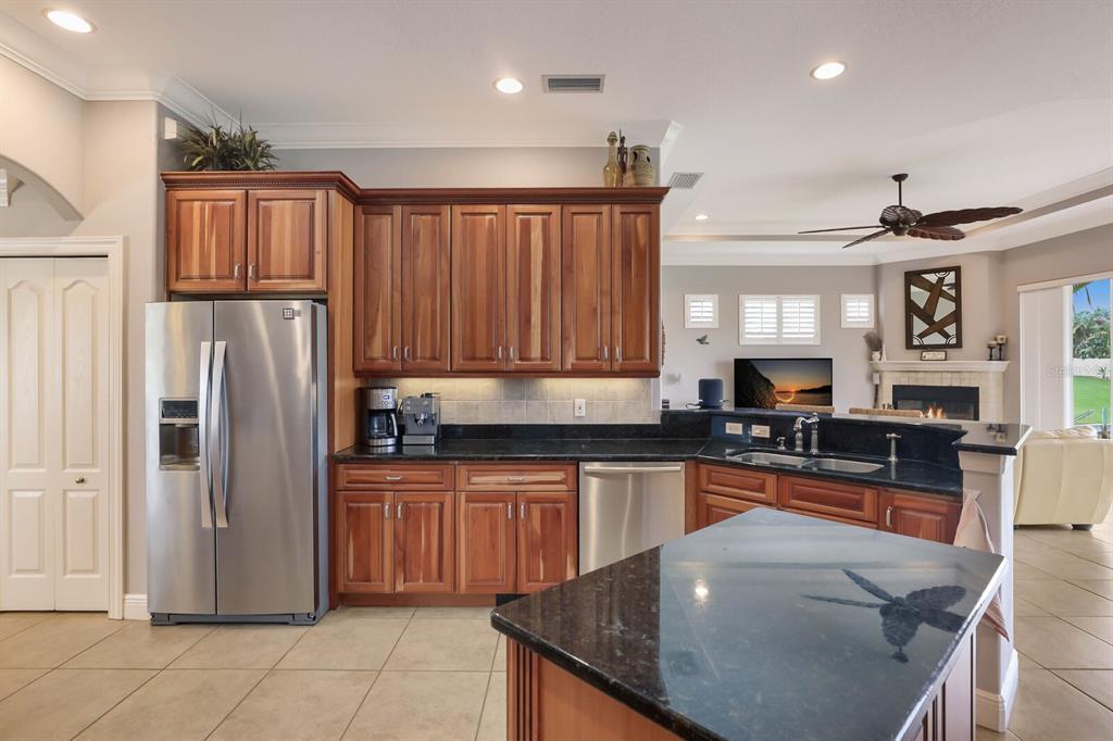 SHAWS POINT - Residential