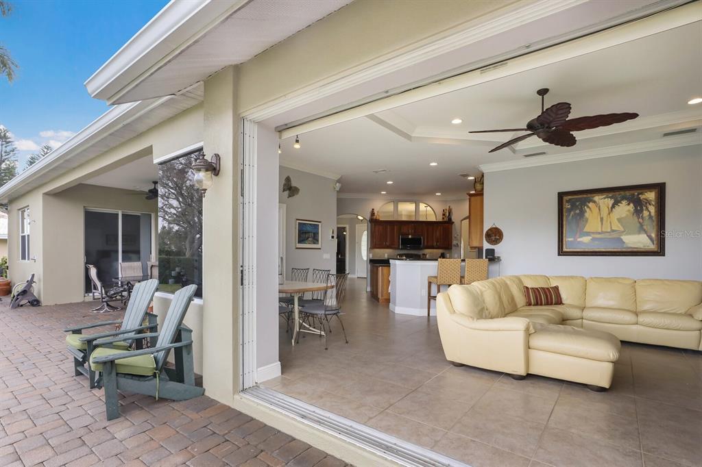 SHAWS POINT - Residential