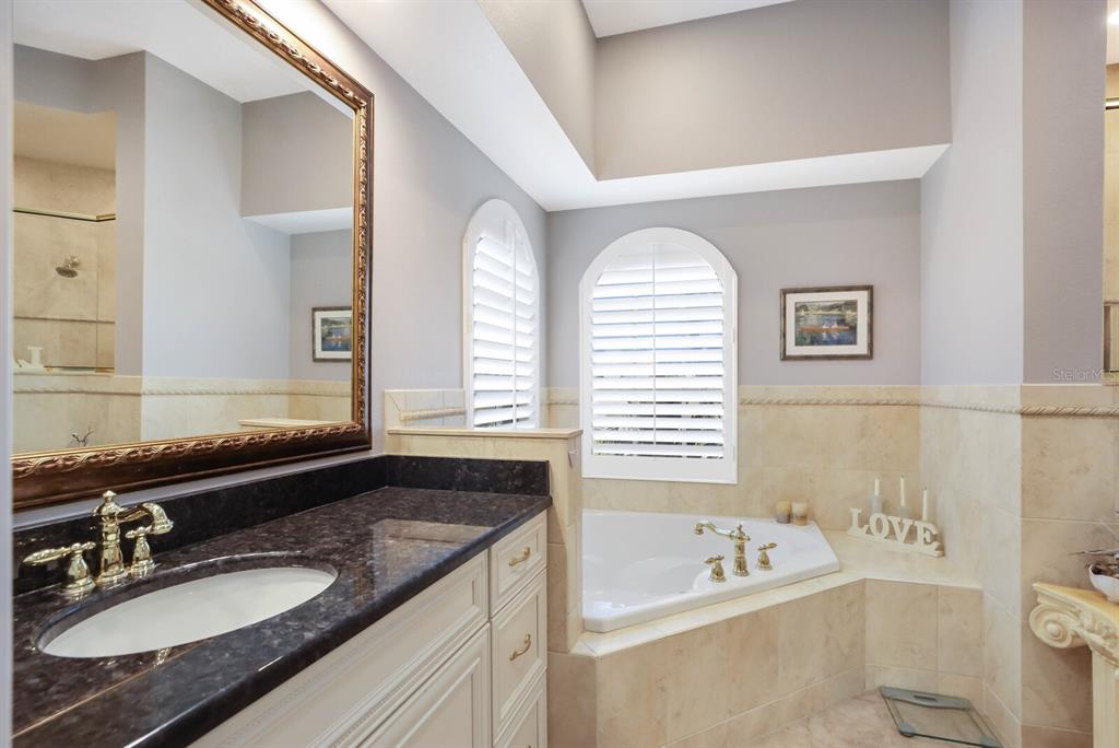 SHAWS POINT - Residential