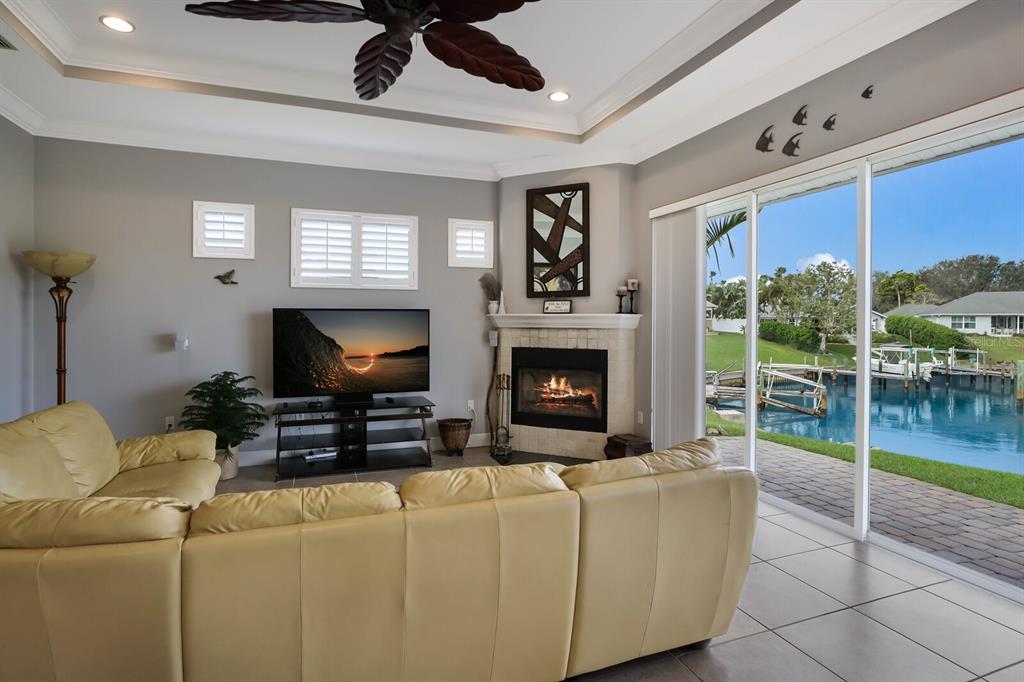 SHAWS POINT - Residential