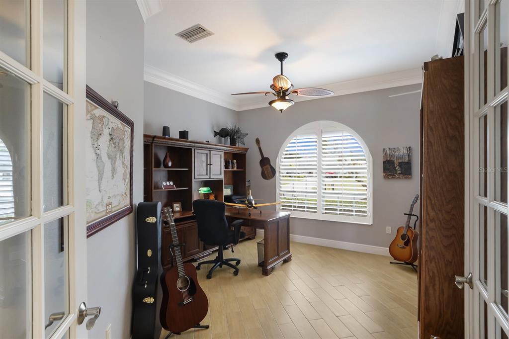 SHAWS POINT - Residential