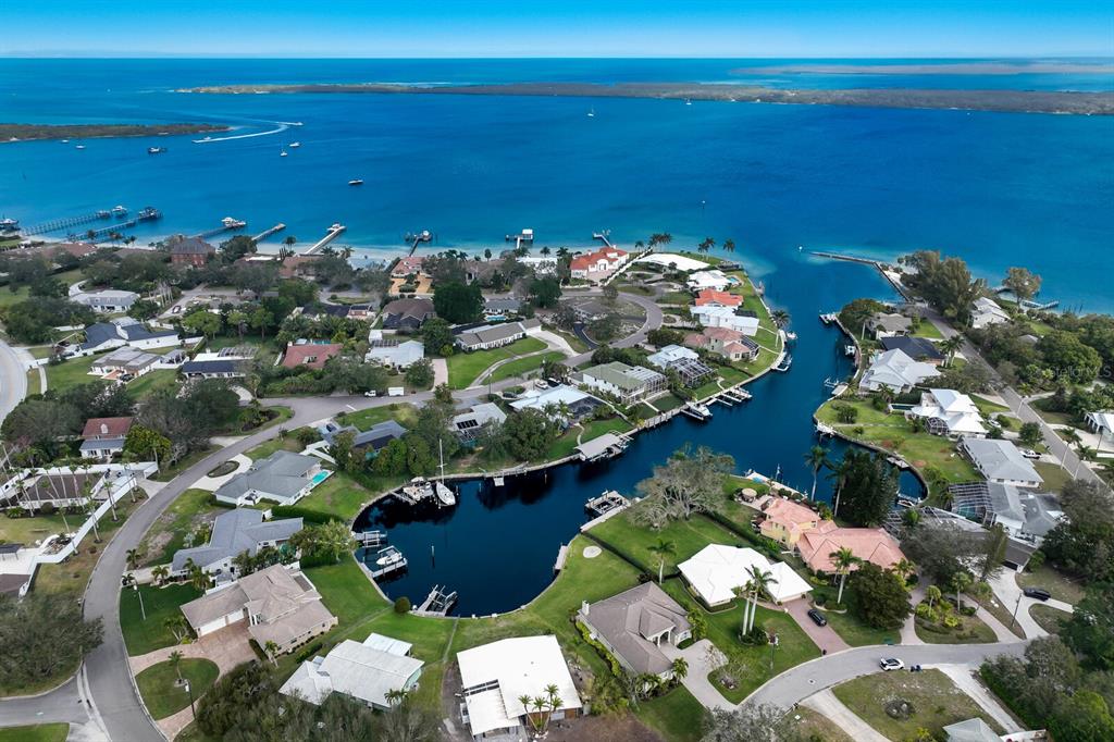 SHAWS POINT - Residential