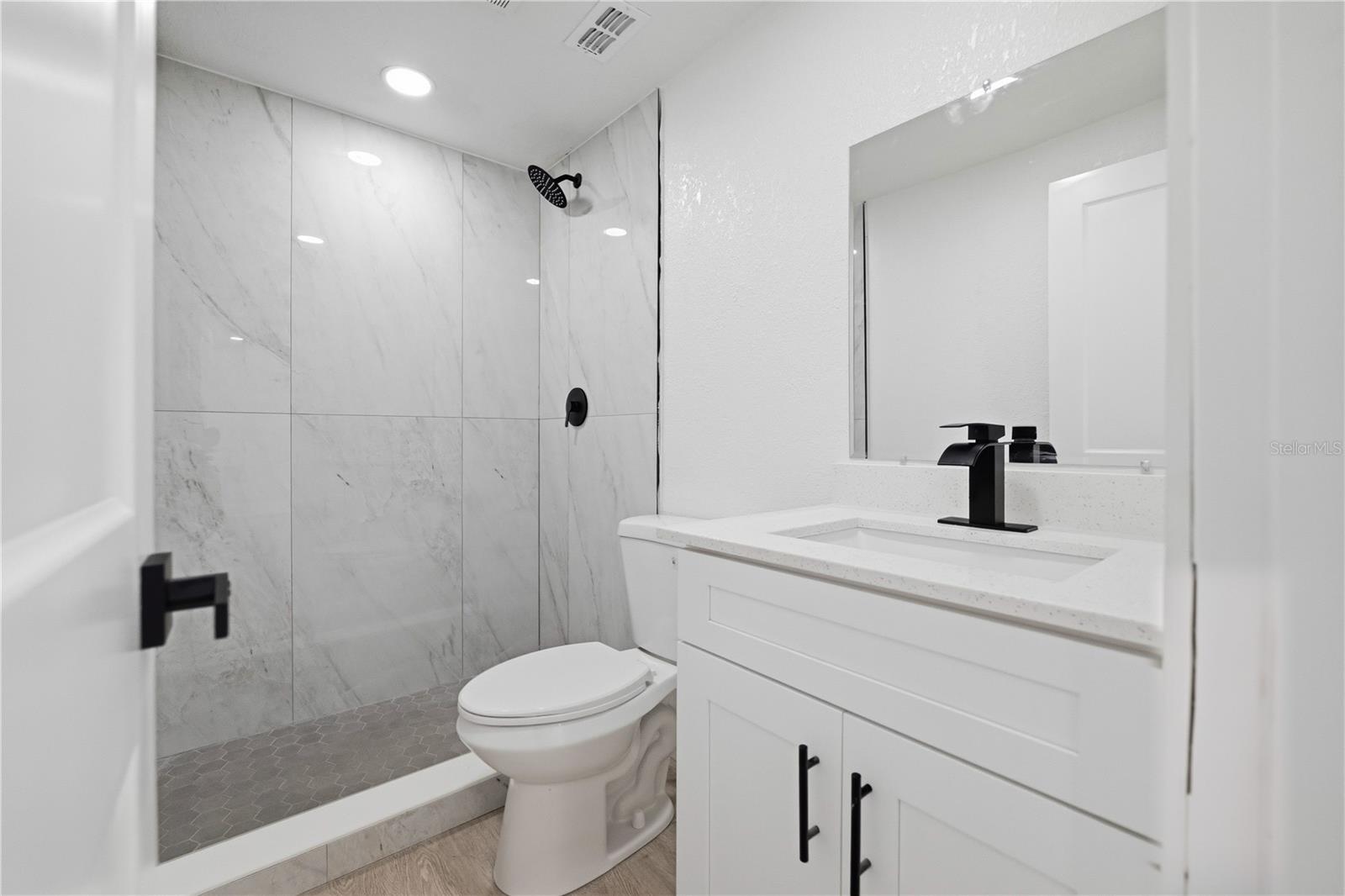 MOON LAKE ESTATES - Residential