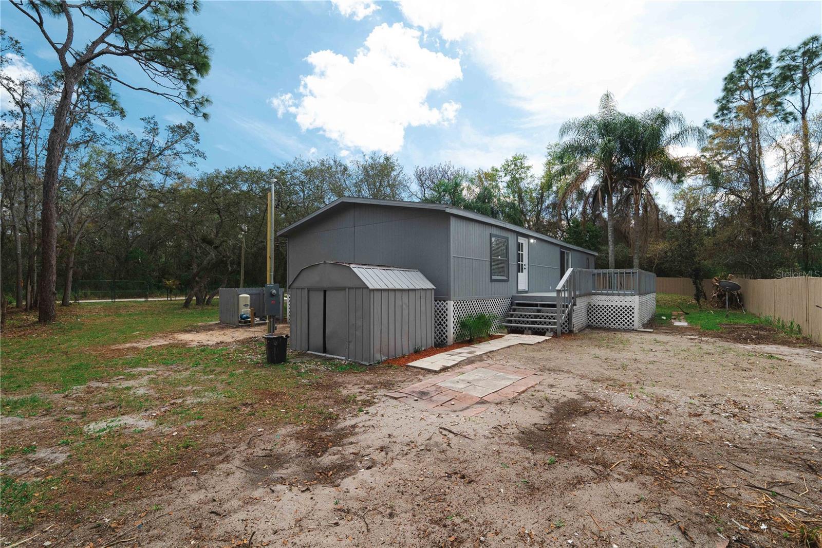 MOON LAKE ESTATES - Residential