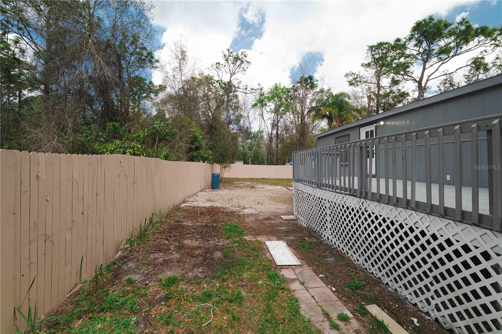 MOON LAKE ESTATES - Residential