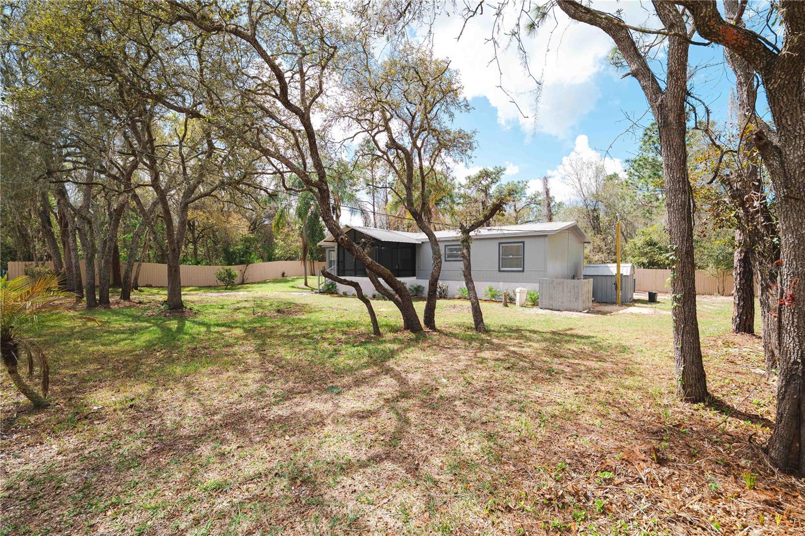 MOON LAKE ESTATES - Residential