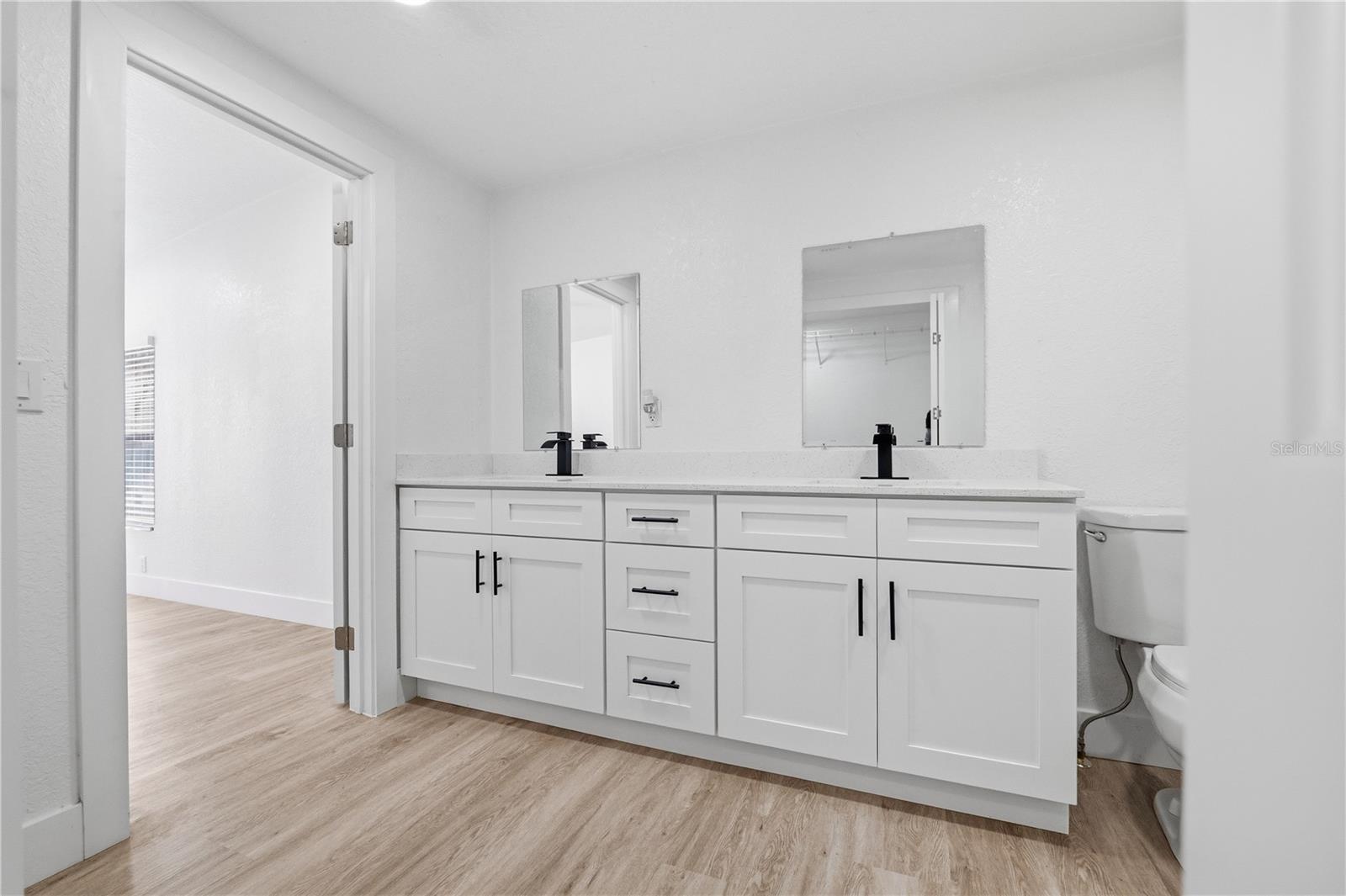 MOON LAKE ESTATES - Residential