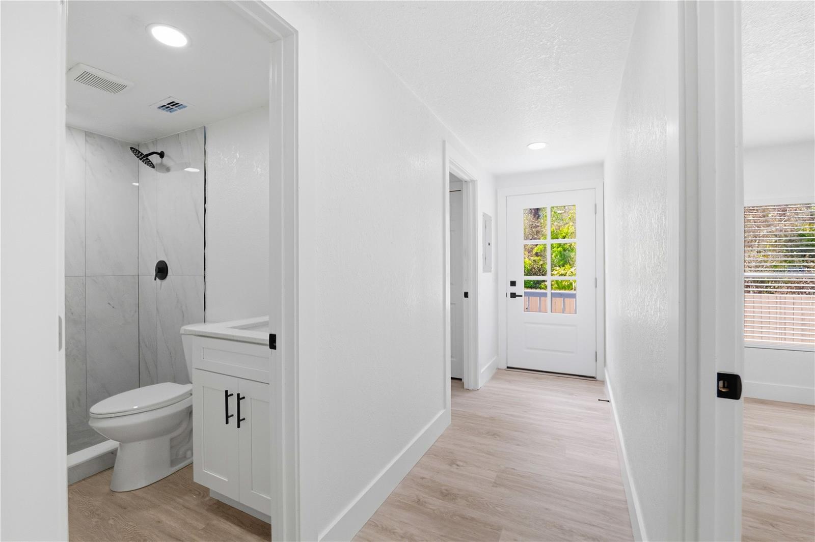 MOON LAKE ESTATES - Residential