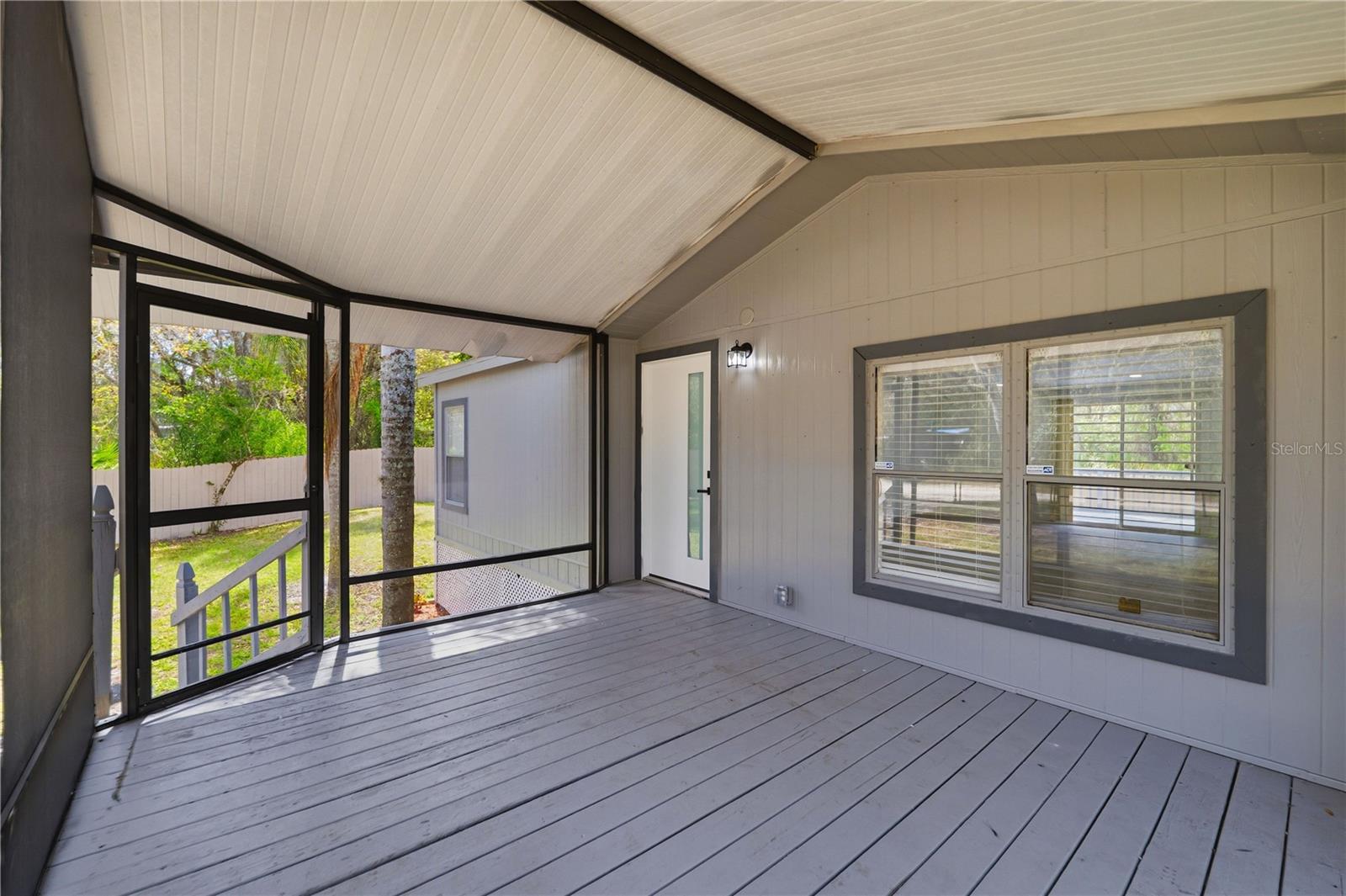 MOON LAKE ESTATES - Residential