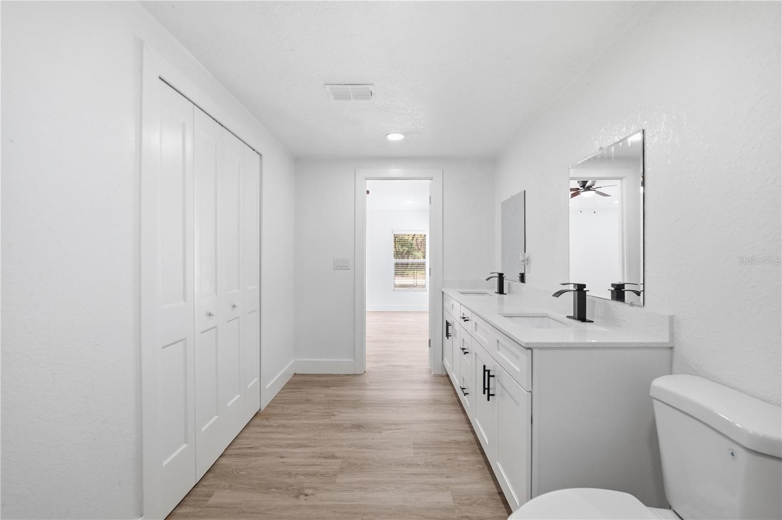 MOON LAKE ESTATES - Residential