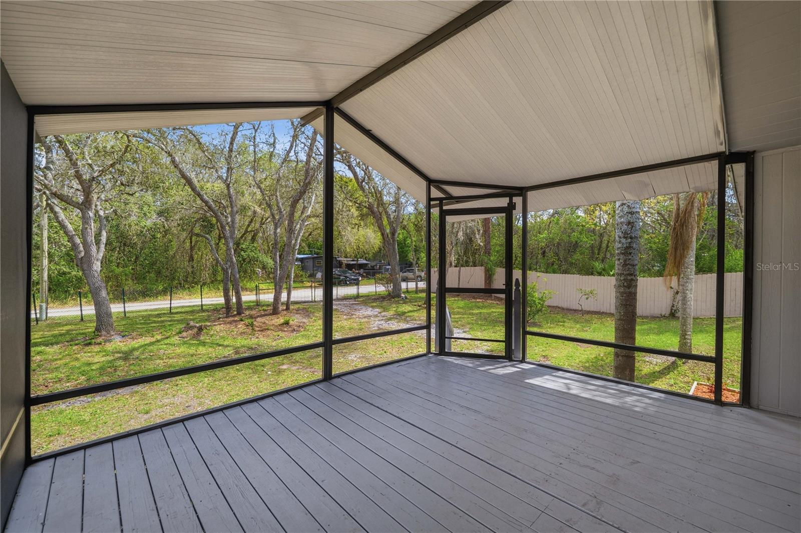 MOON LAKE ESTATES - Residential