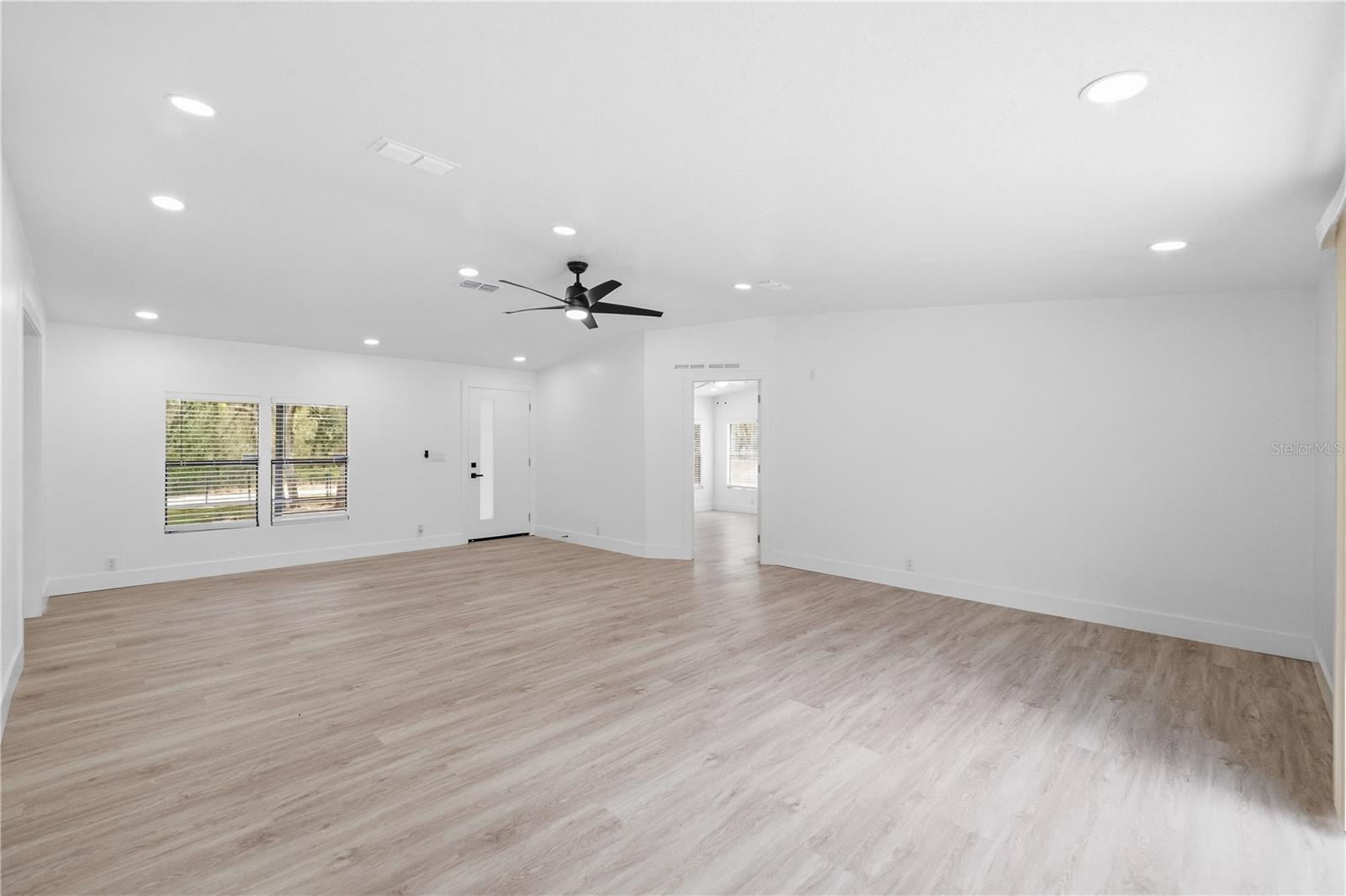 MOON LAKE ESTATES - Residential