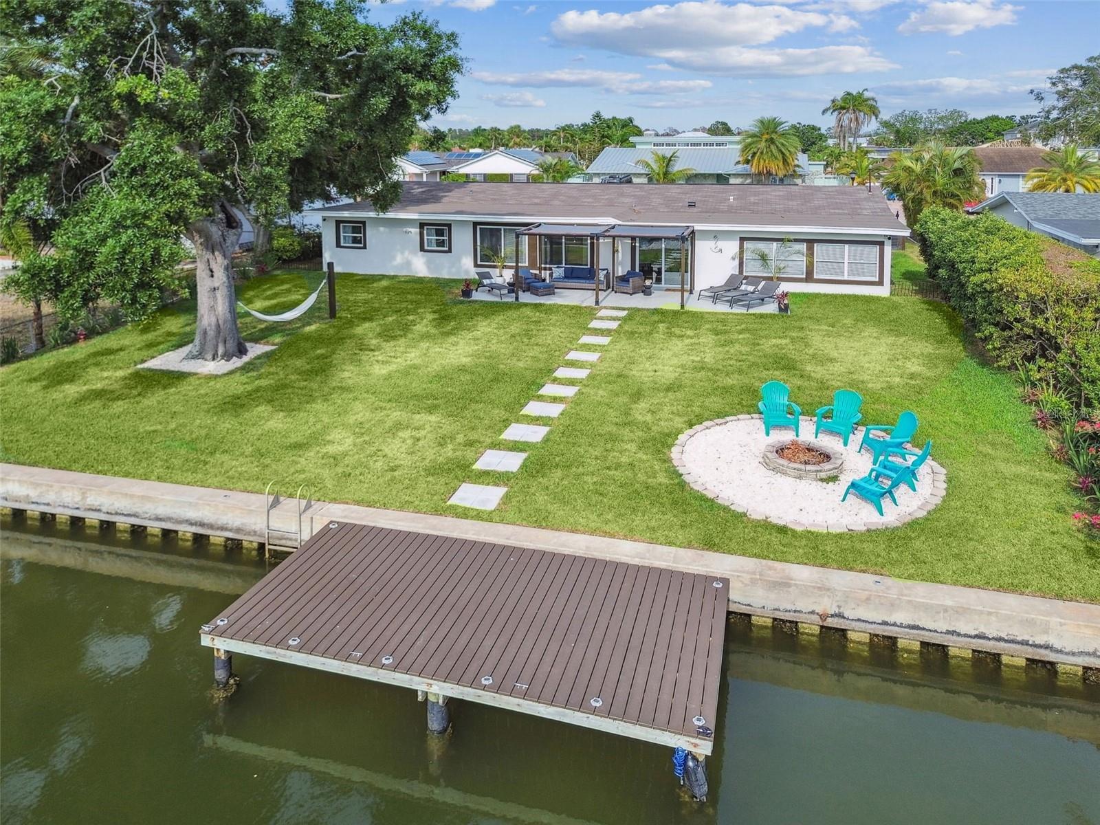 3922 FONTAINEBLEAU DRIVE