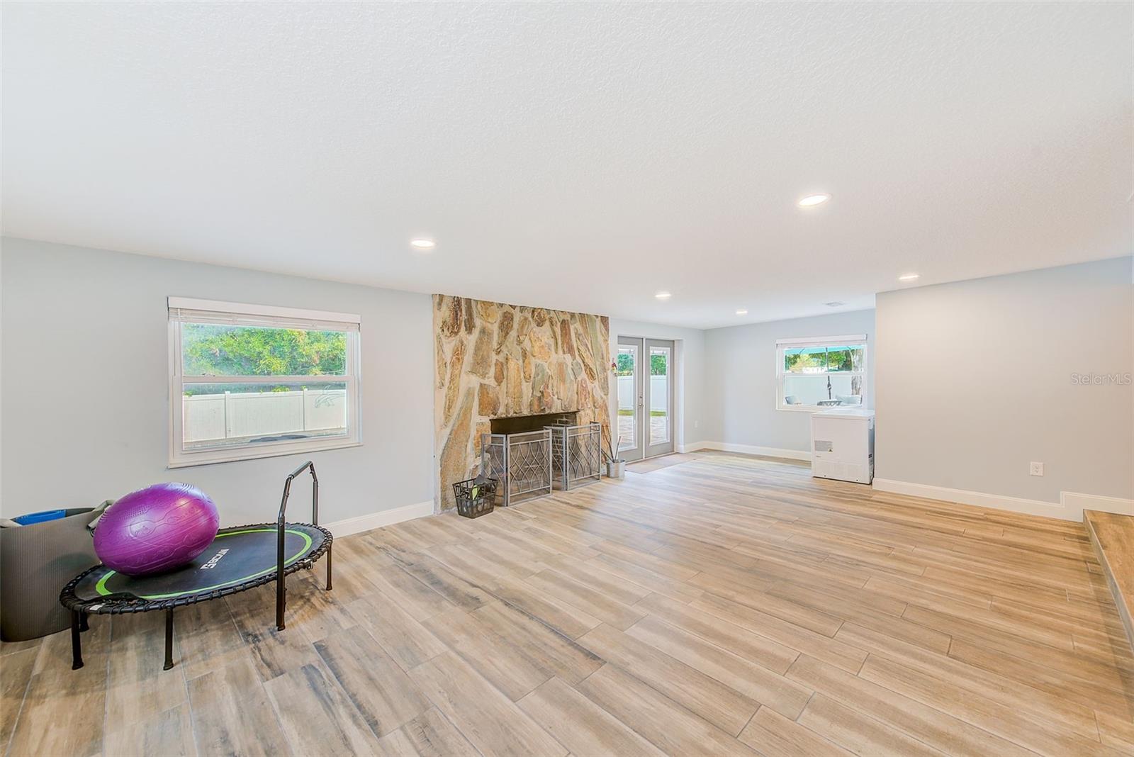 BELMACK ACRES - Residential