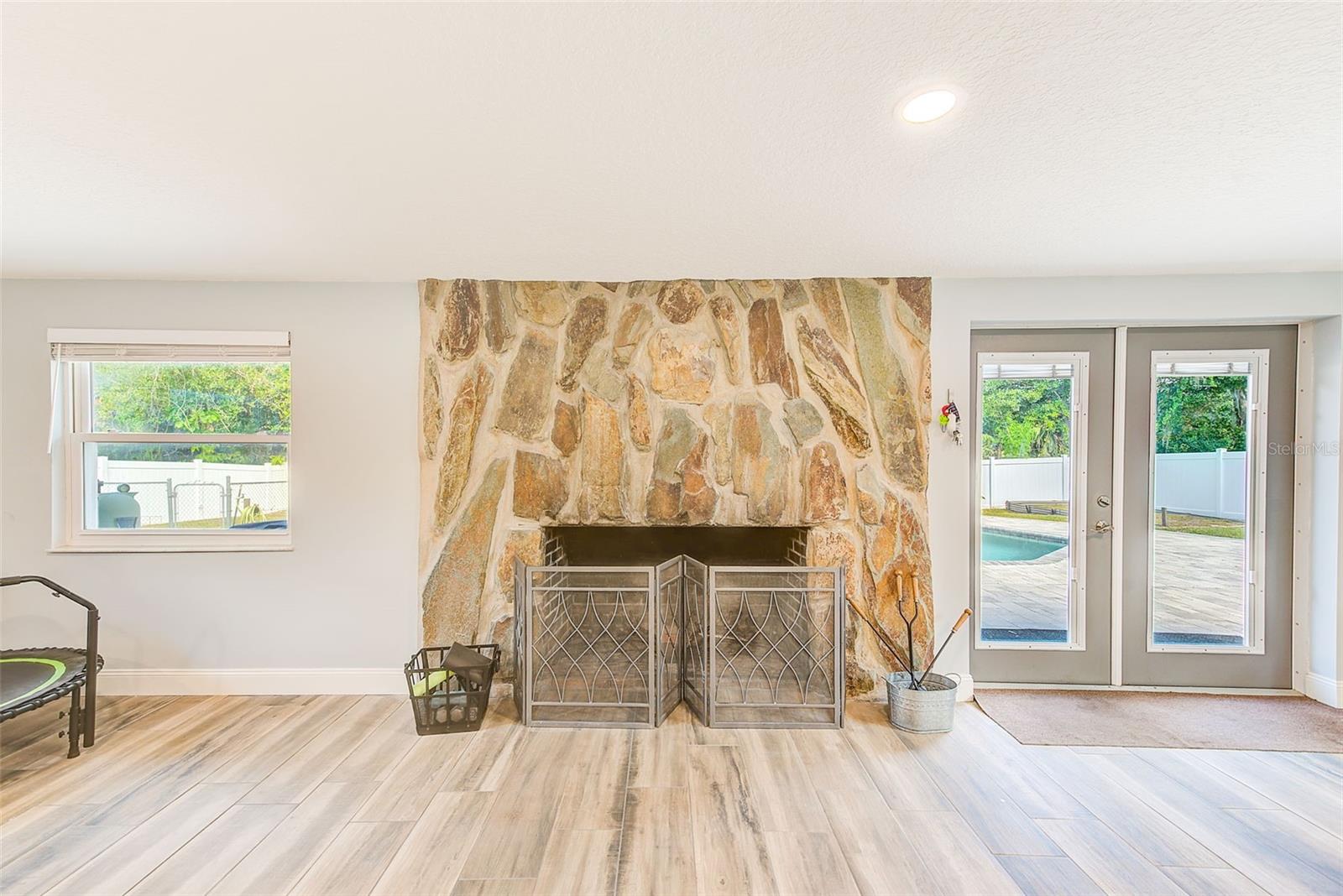 BELMACK ACRES - Residential