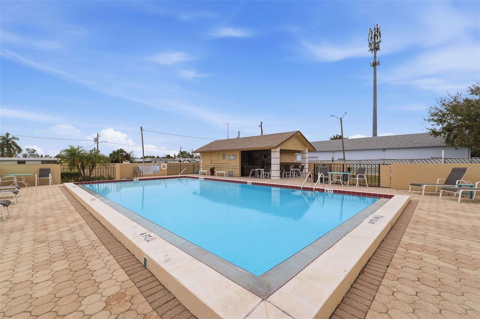 BAY PARK ESTATES - Residential