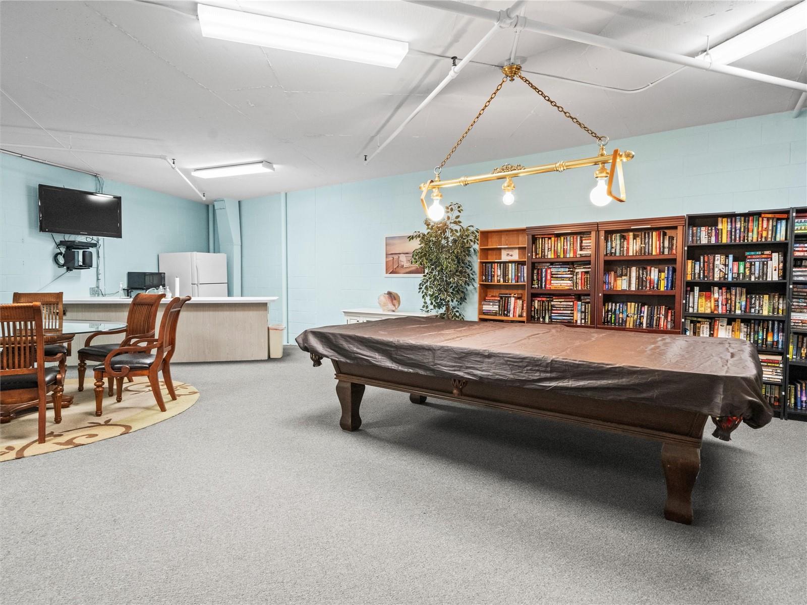 DOLPHIN REEF CONDO - Residential