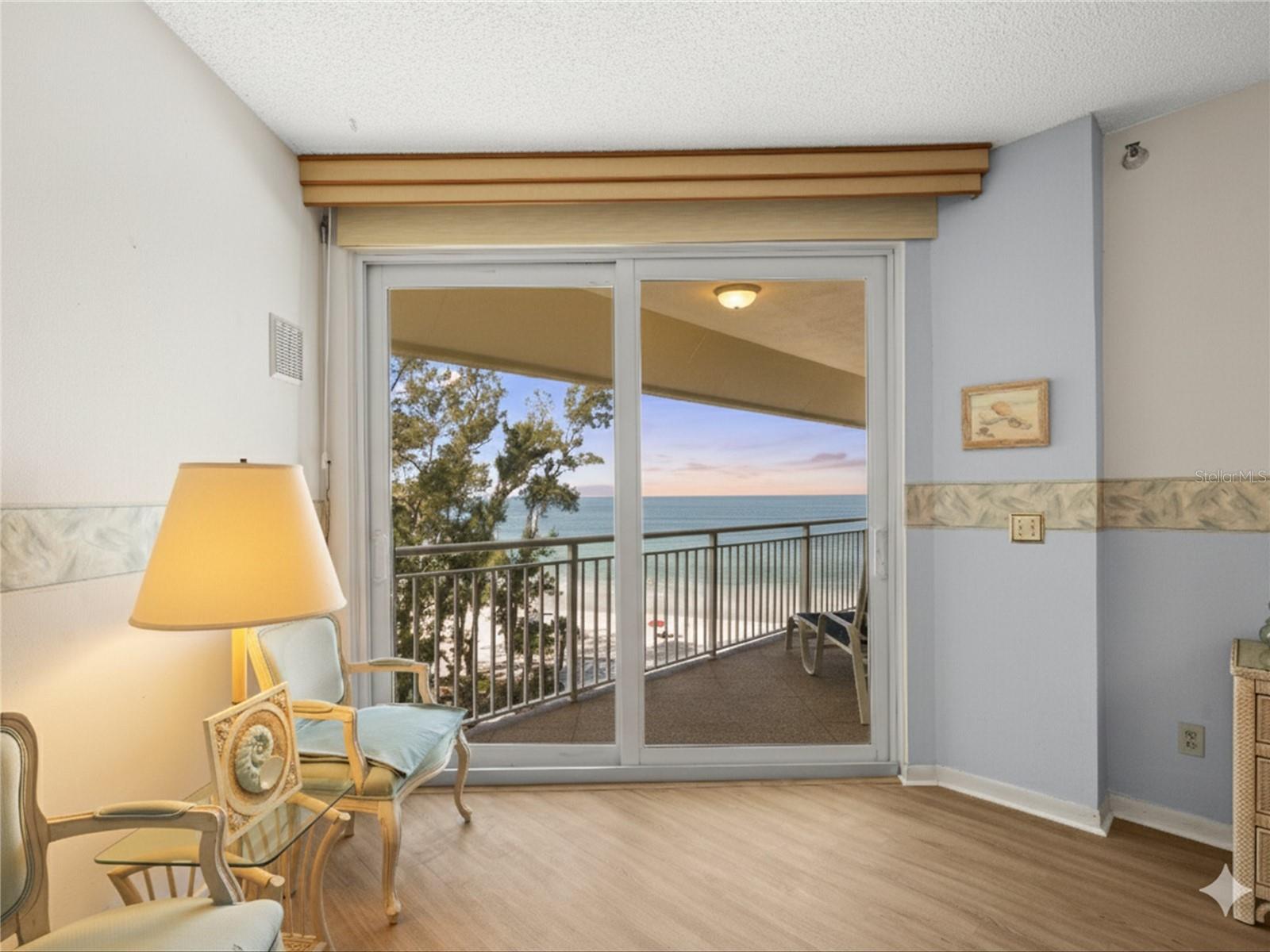 DOLPHIN REEF CONDO - Residential