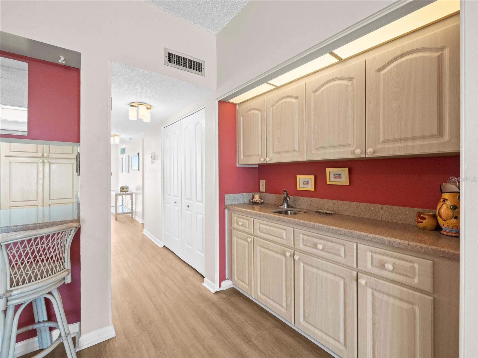 DOLPHIN REEF CONDO - Residential