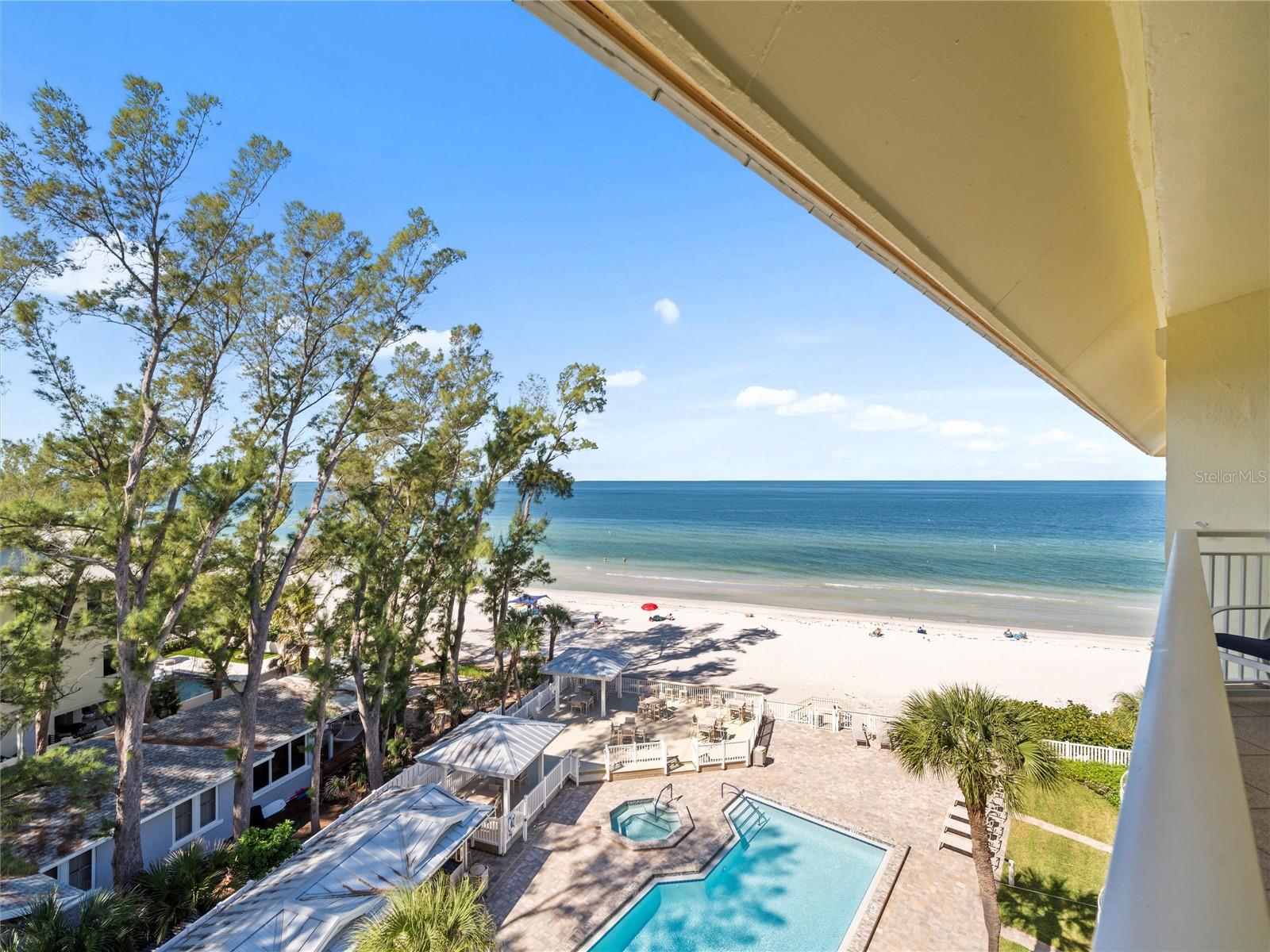 DOLPHIN REEF CONDO - Residential