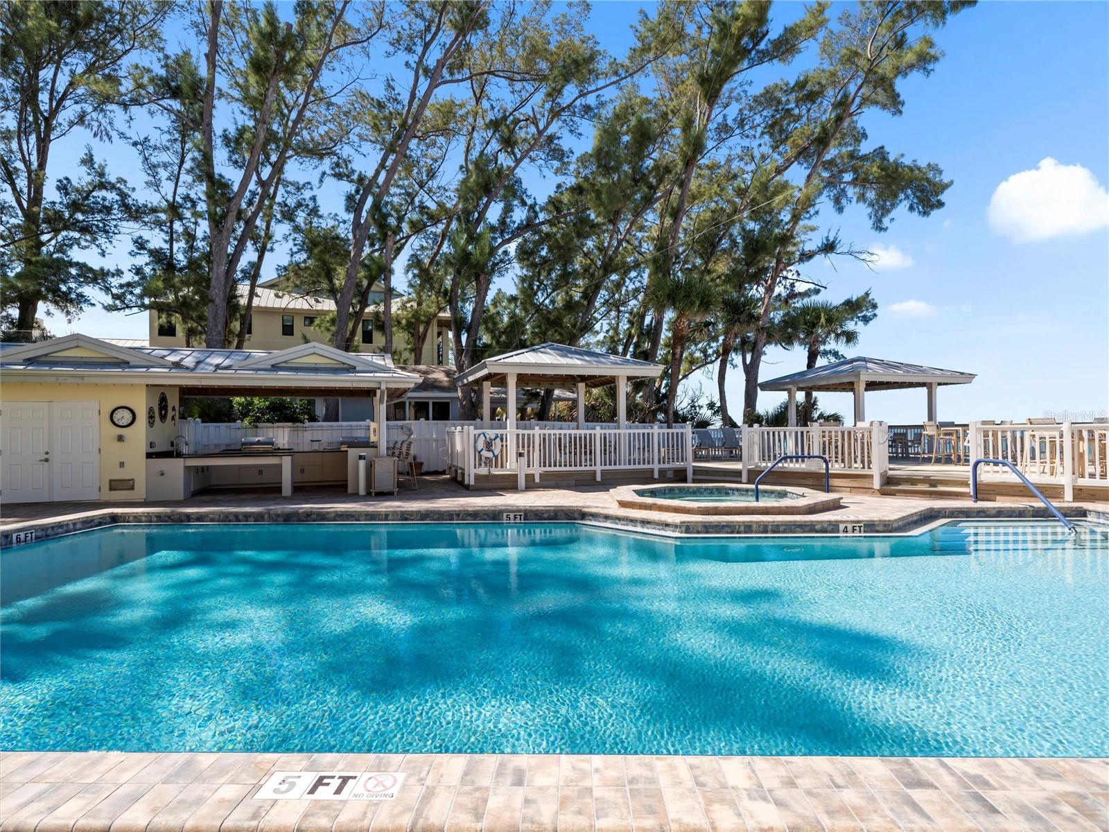 DOLPHIN REEF CONDO - Residential