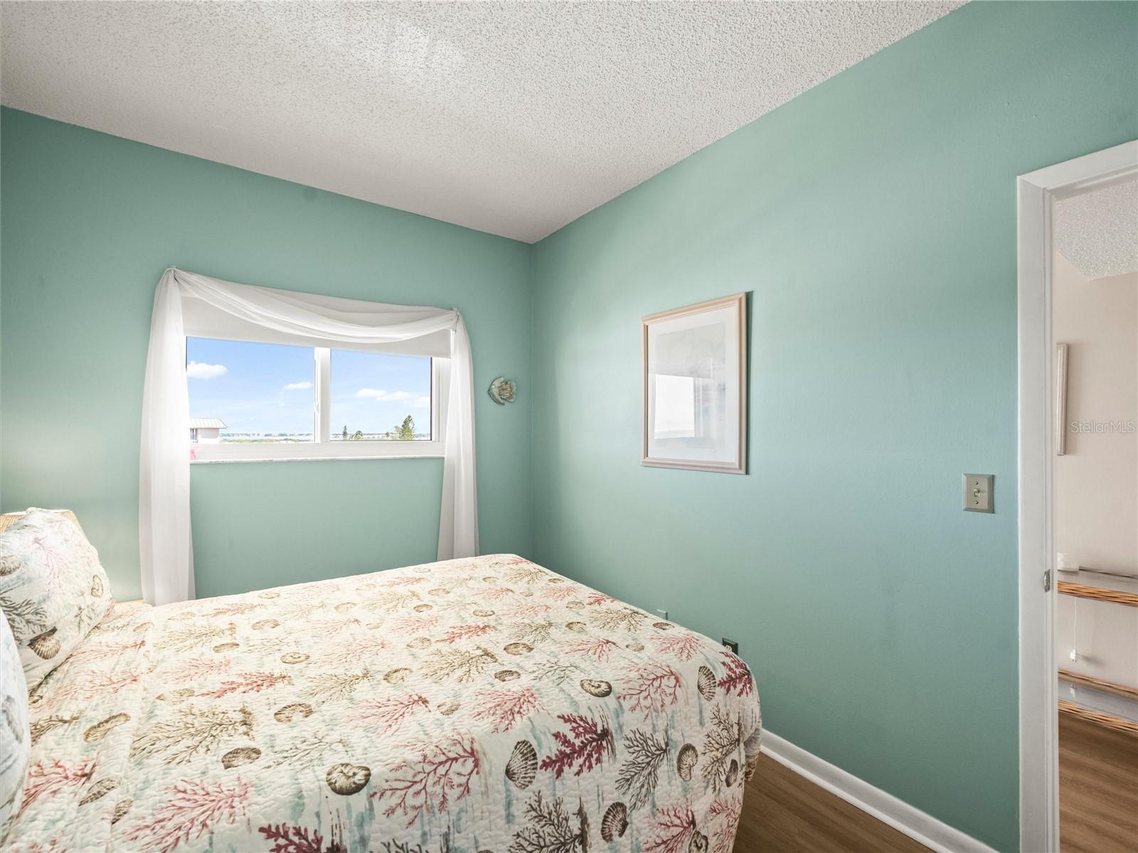 DOLPHIN REEF CONDO - Residential