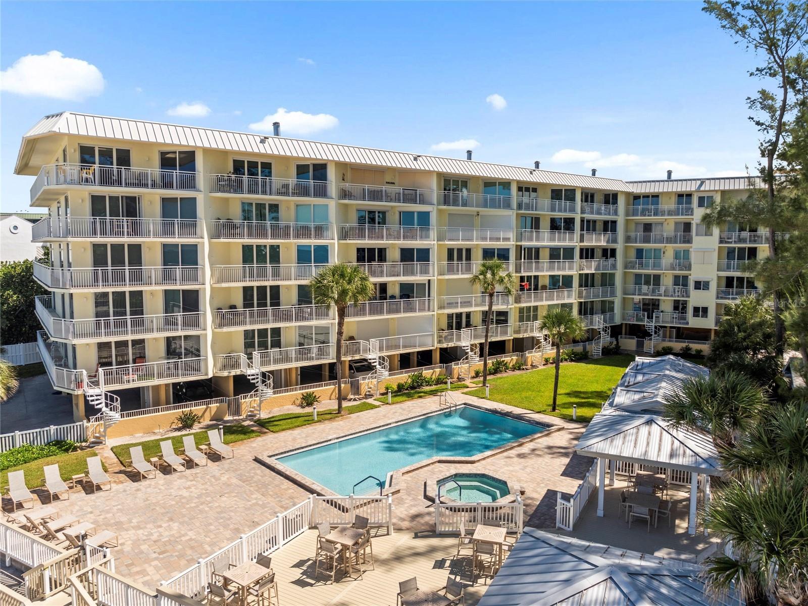 DOLPHIN REEF CONDO - Residential