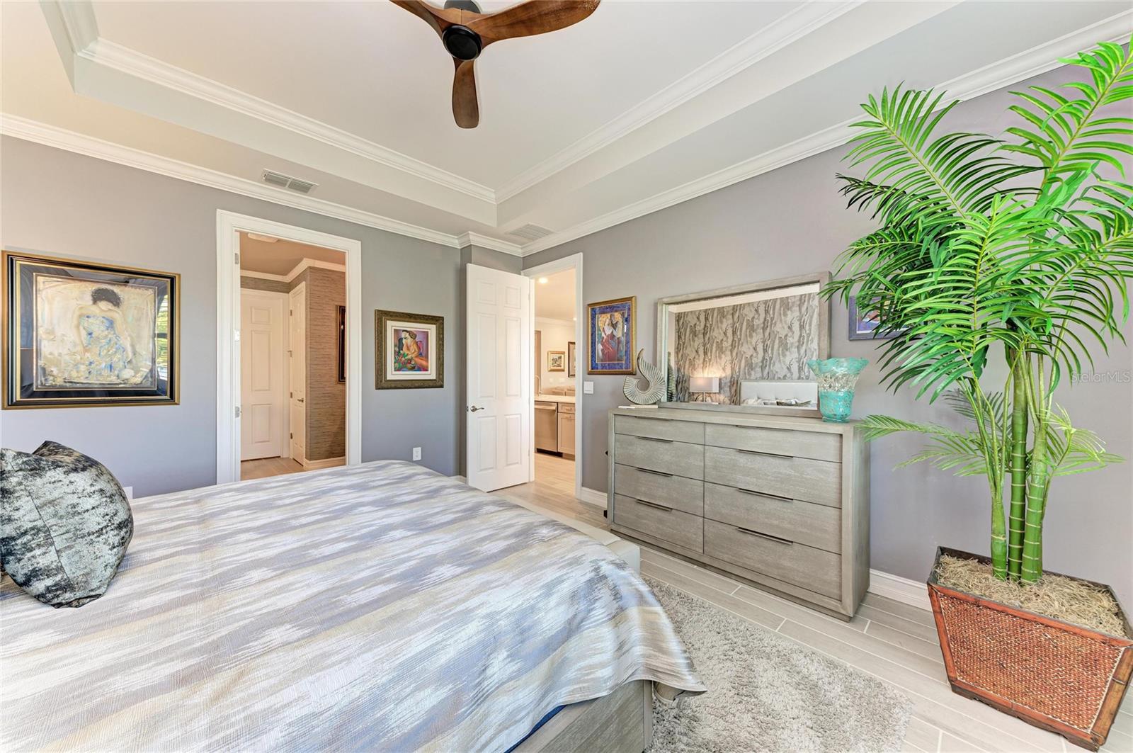 TOSCANA ISLES - Residential