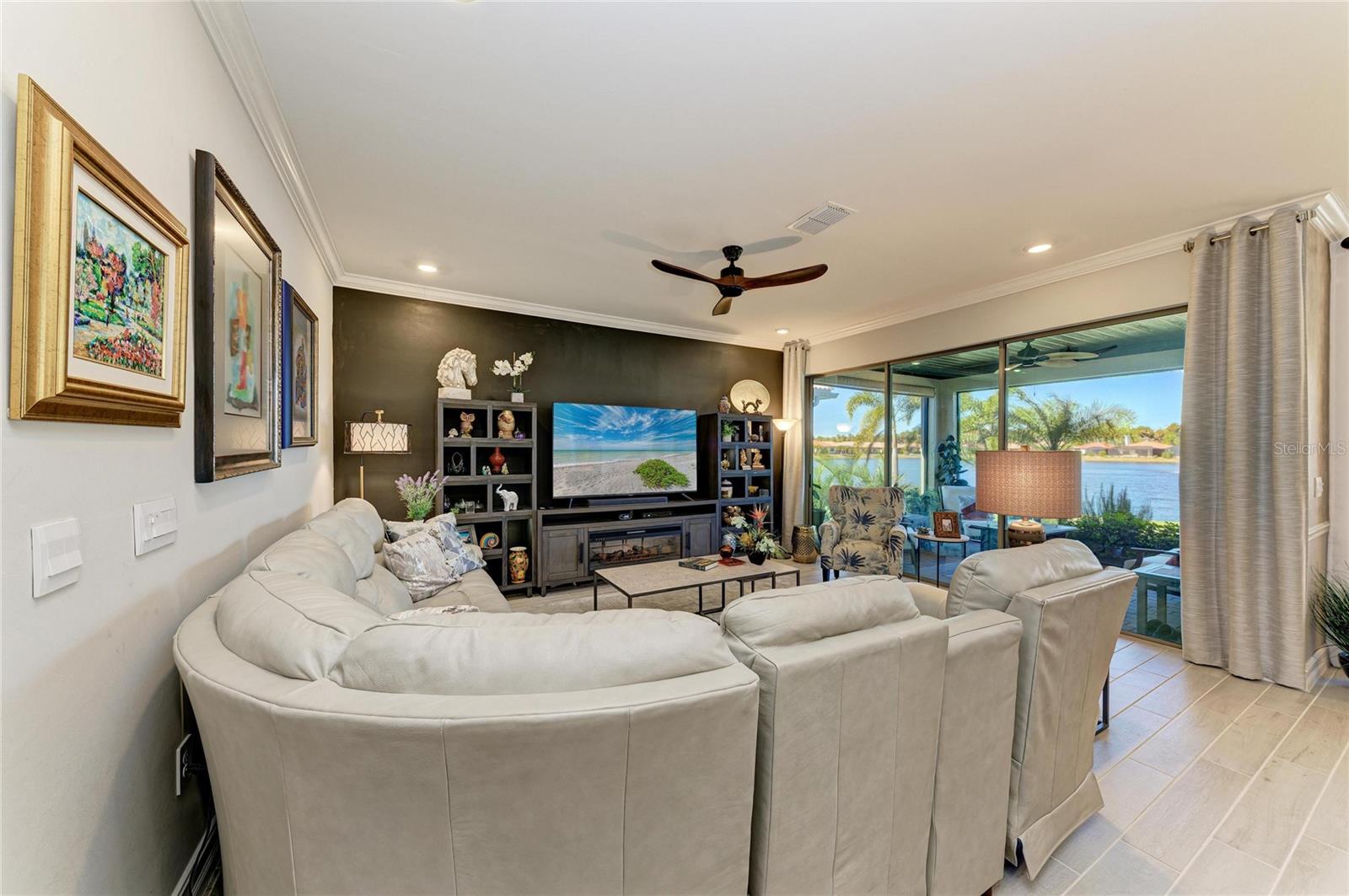 TOSCANA ISLES - Residential