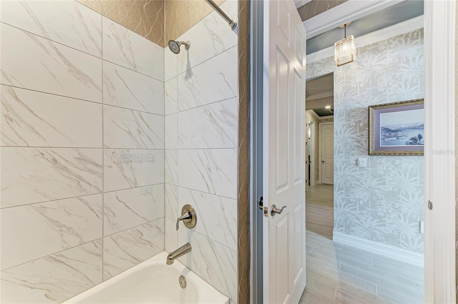 TOSCANA ISLES - Residential