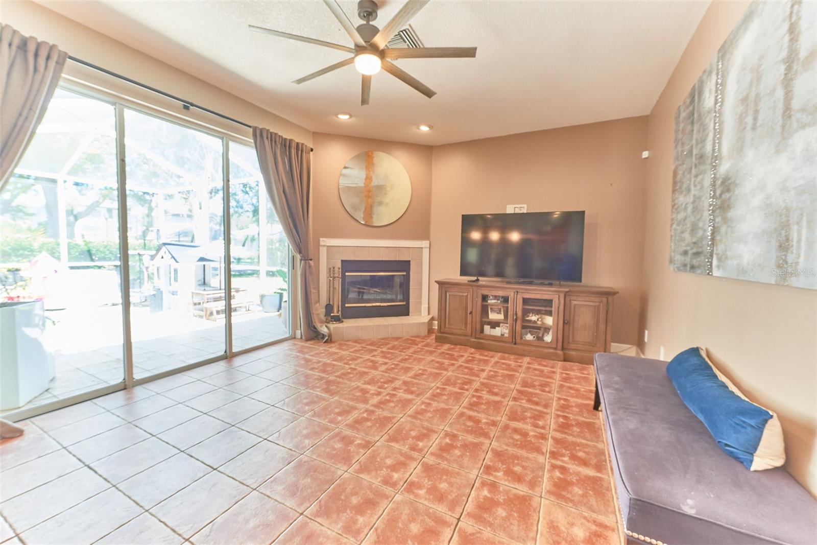 HUNTERS GREEN PRCL 18A PHAS - Residential