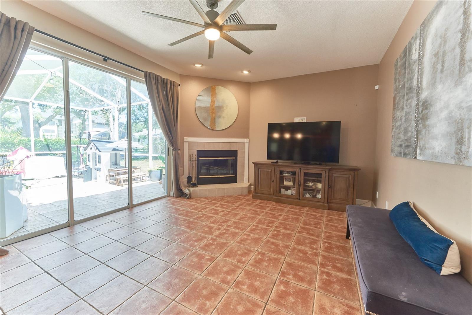 HUNTERS GREEN PRCL 18A PHAS - Residential