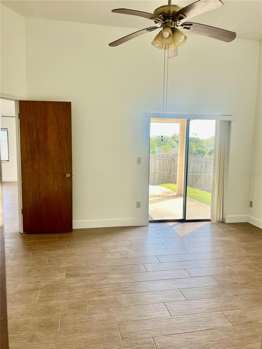 ALAFAYA WOODS PH 18 - Residential Lease