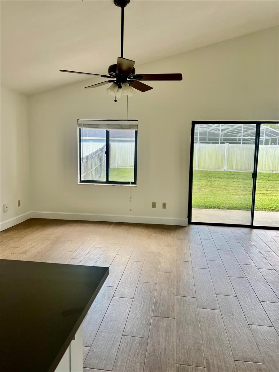 ALAFAYA WOODS PH 18 - Residential Lease