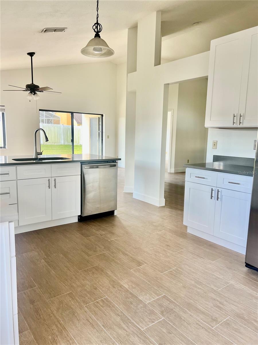 ALAFAYA WOODS PH 18 - Residential Lease