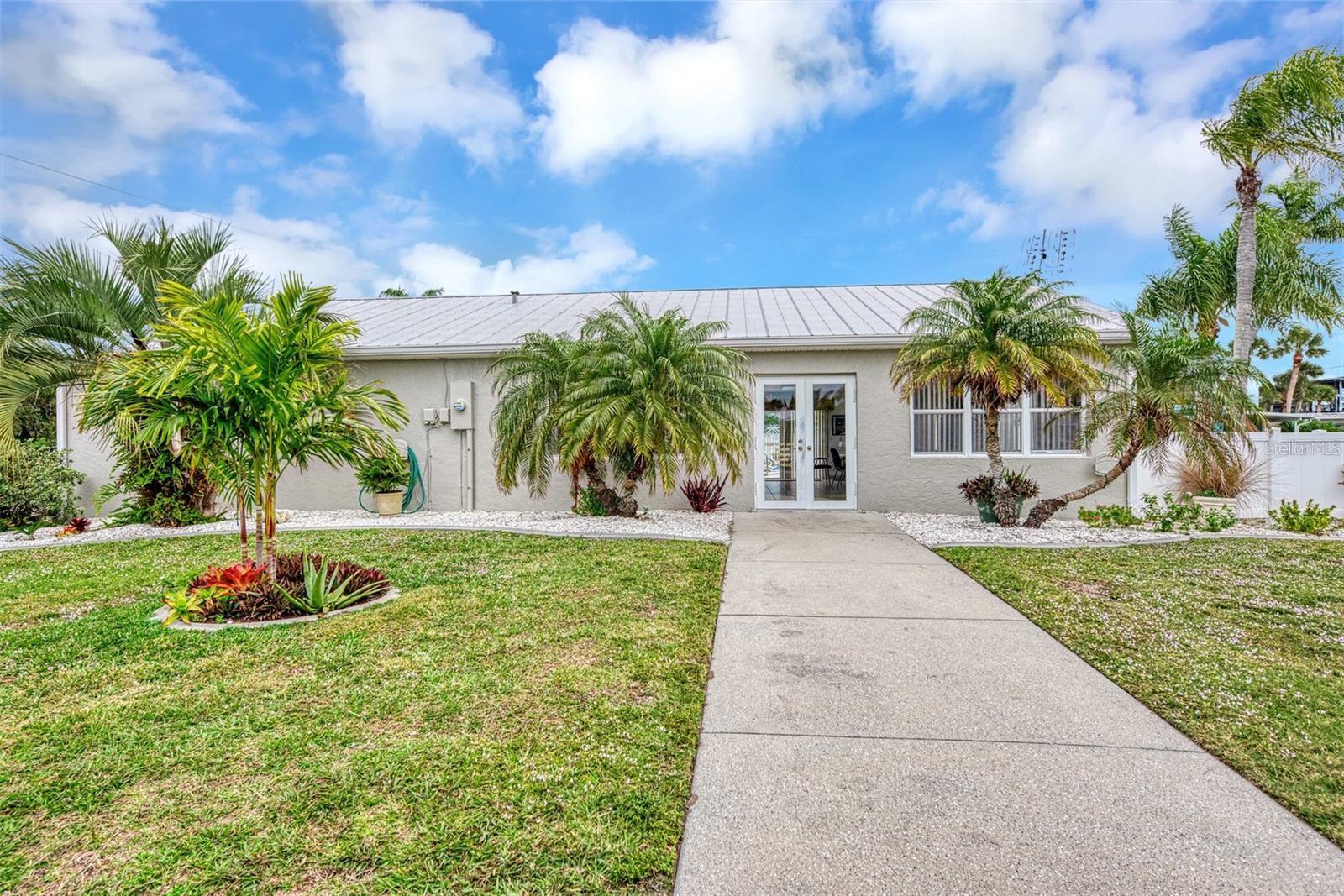 PARK POINTE MOB HME VLGE - Land