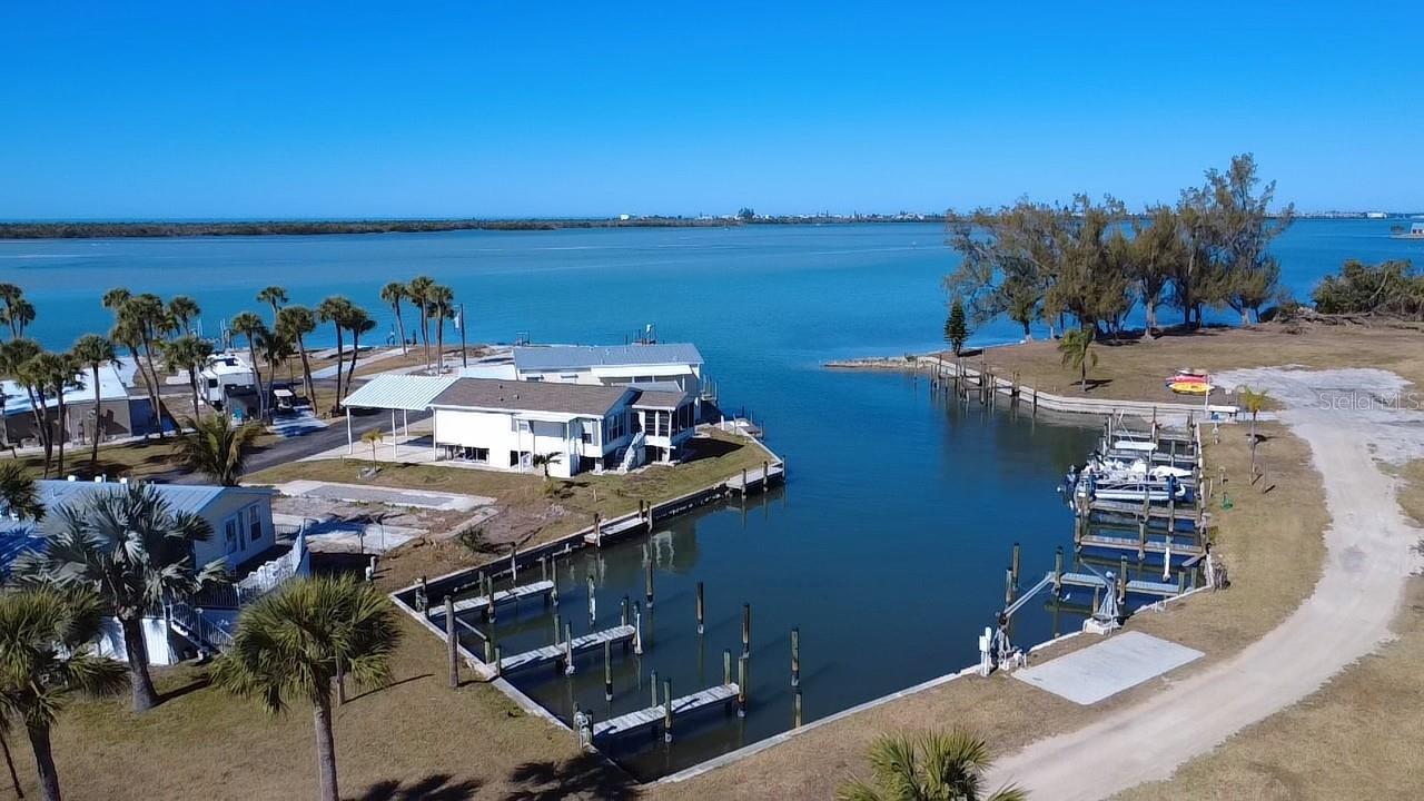 PARK POINTE MOB HME VLGE - Land