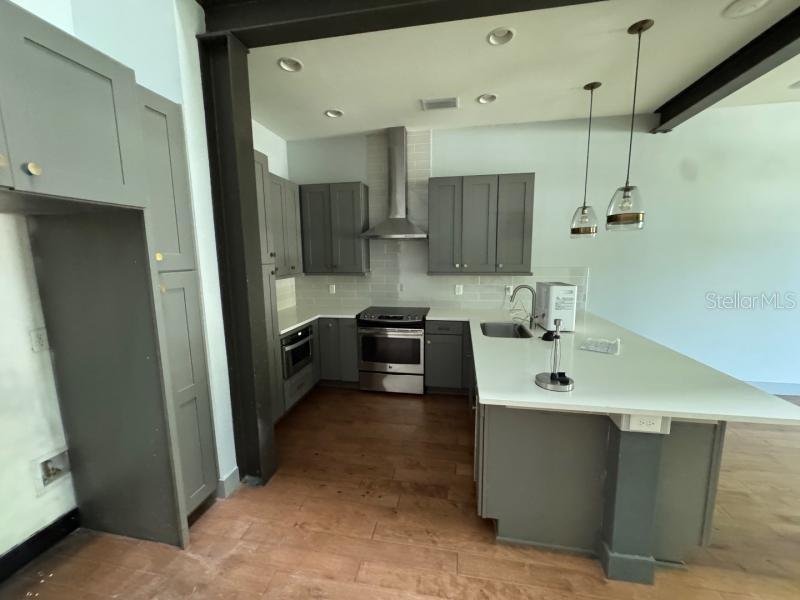 CARROLLWOOD CROSSINGS 2 - Residential