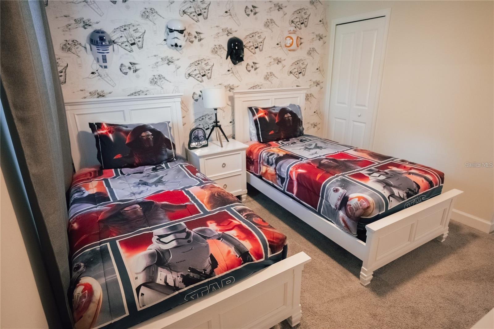 COVE AT STOREY LAKE II - Residential