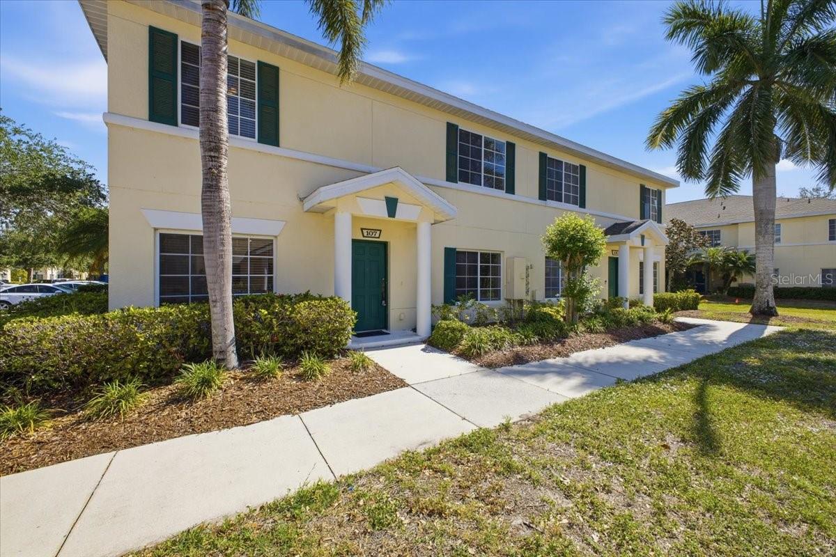 233 CAPE HARBOUR LOOP 107