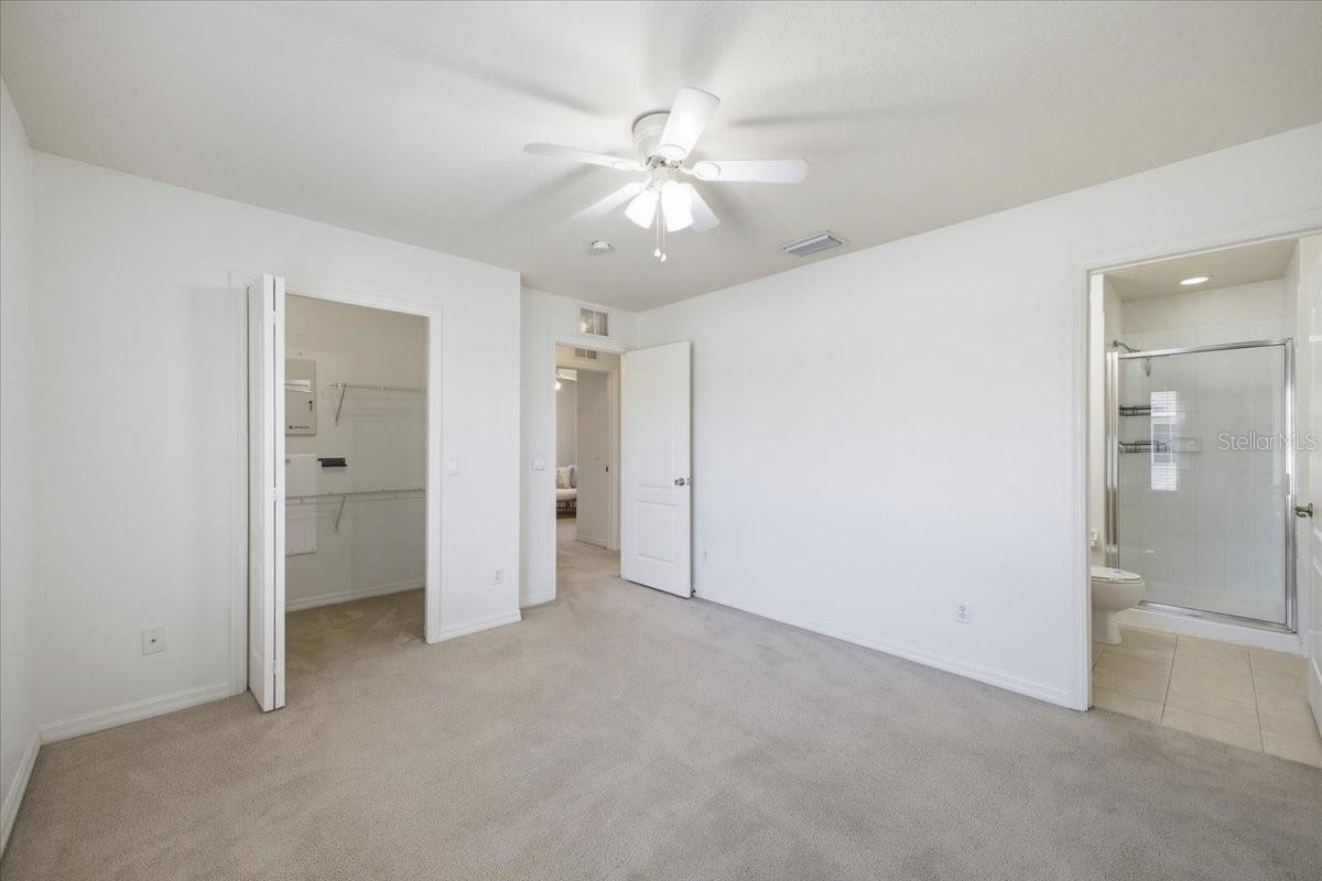 THE TWNHMS AT LIGHTHOUSE COVE IV - Residential