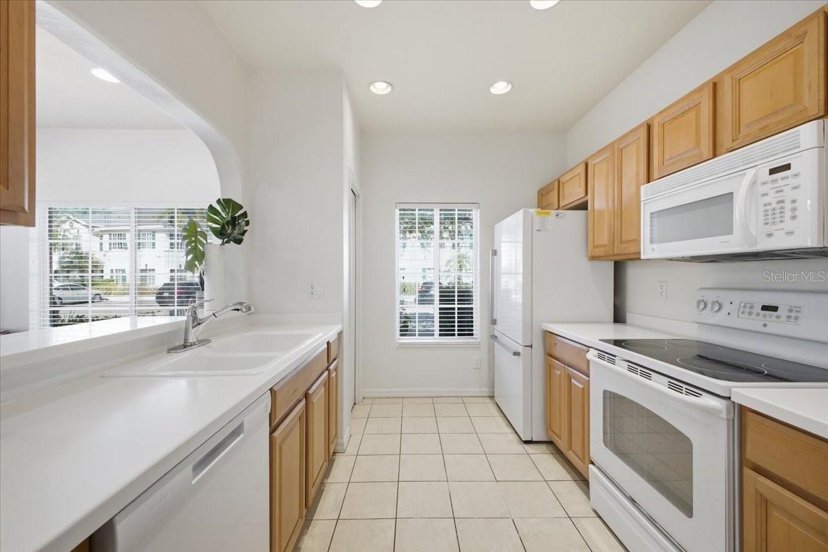 THE TWNHMS AT LIGHTHOUSE COVE IV - Residential
