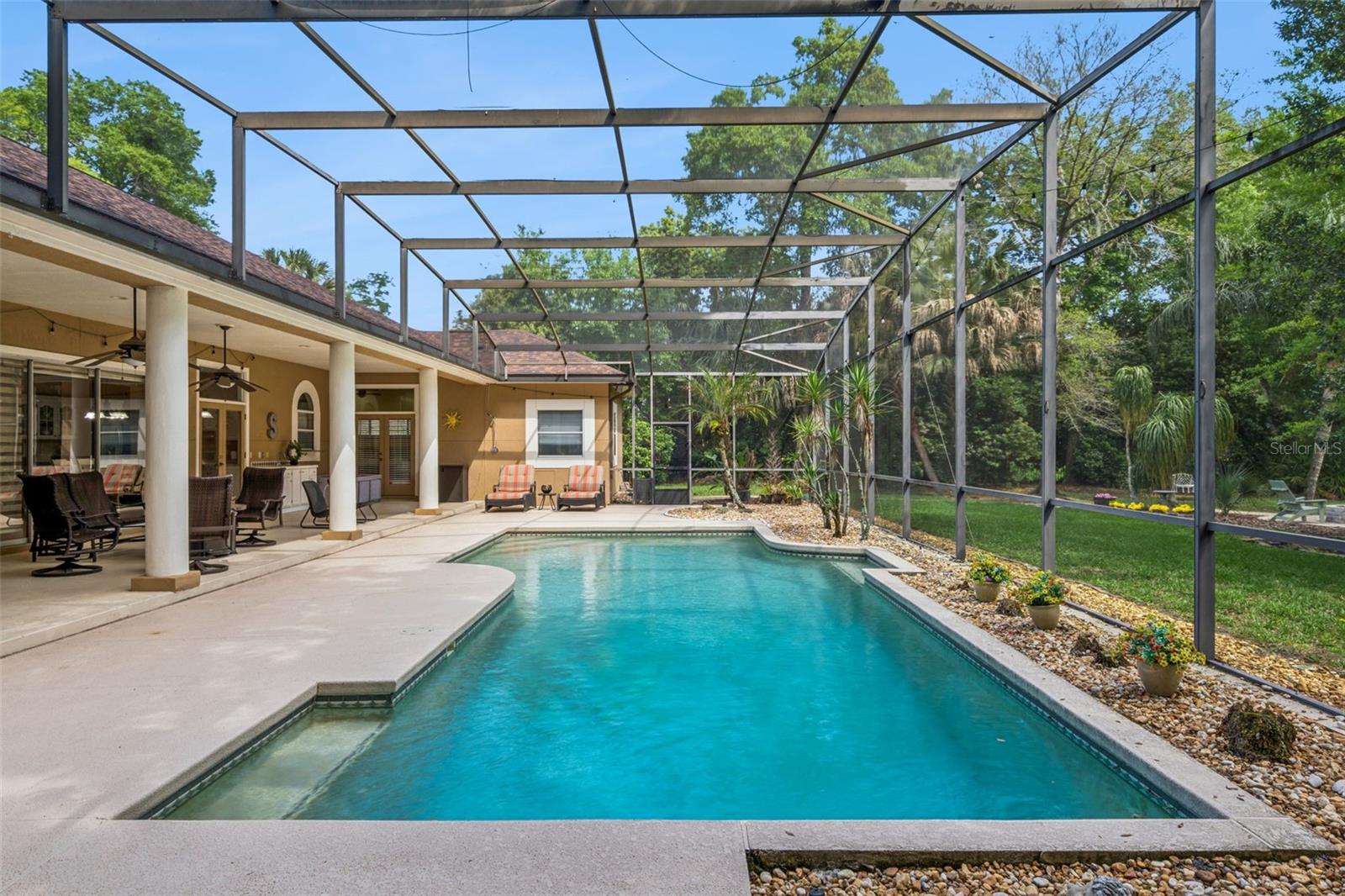 383 EAGLE CREEK CIRCLE