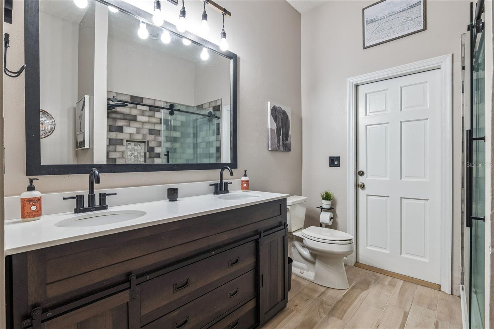 EAGLE CREEK - Residential