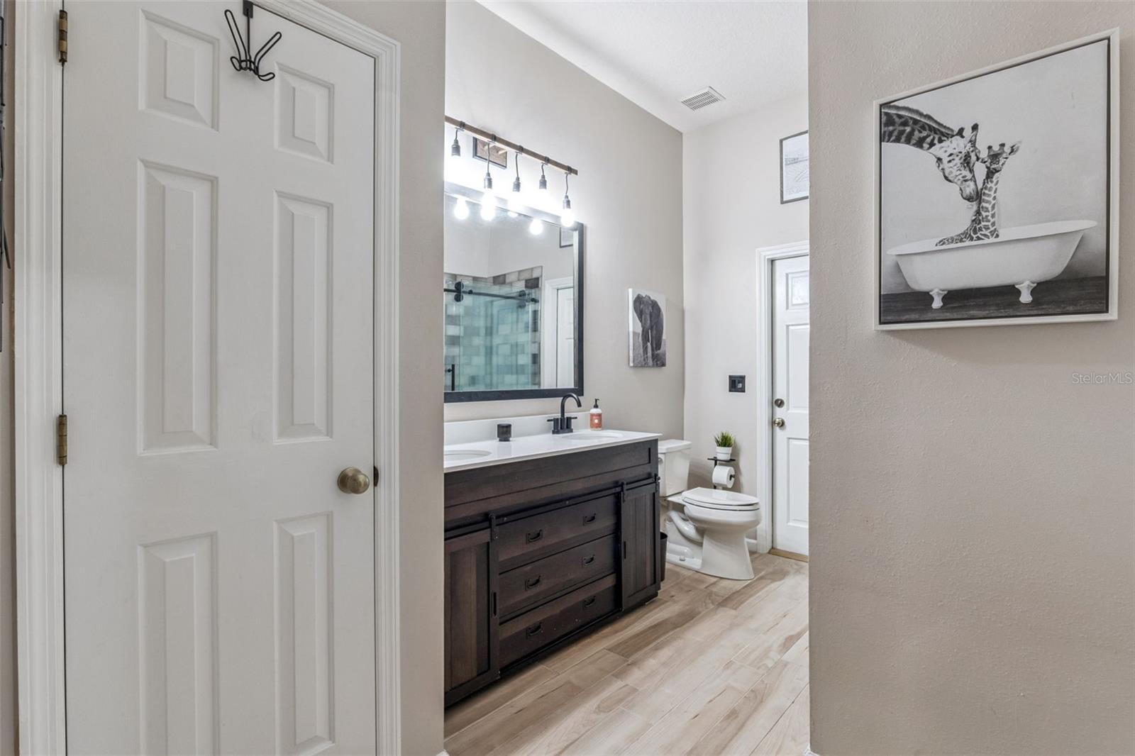 EAGLE CREEK - Residential