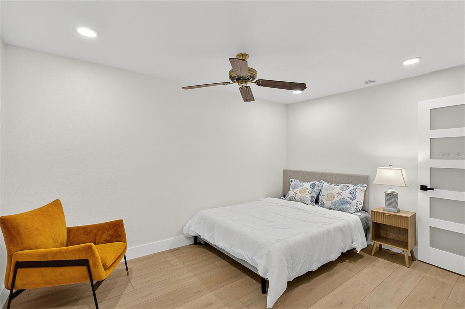 BAY ISLAND PARK - Residential