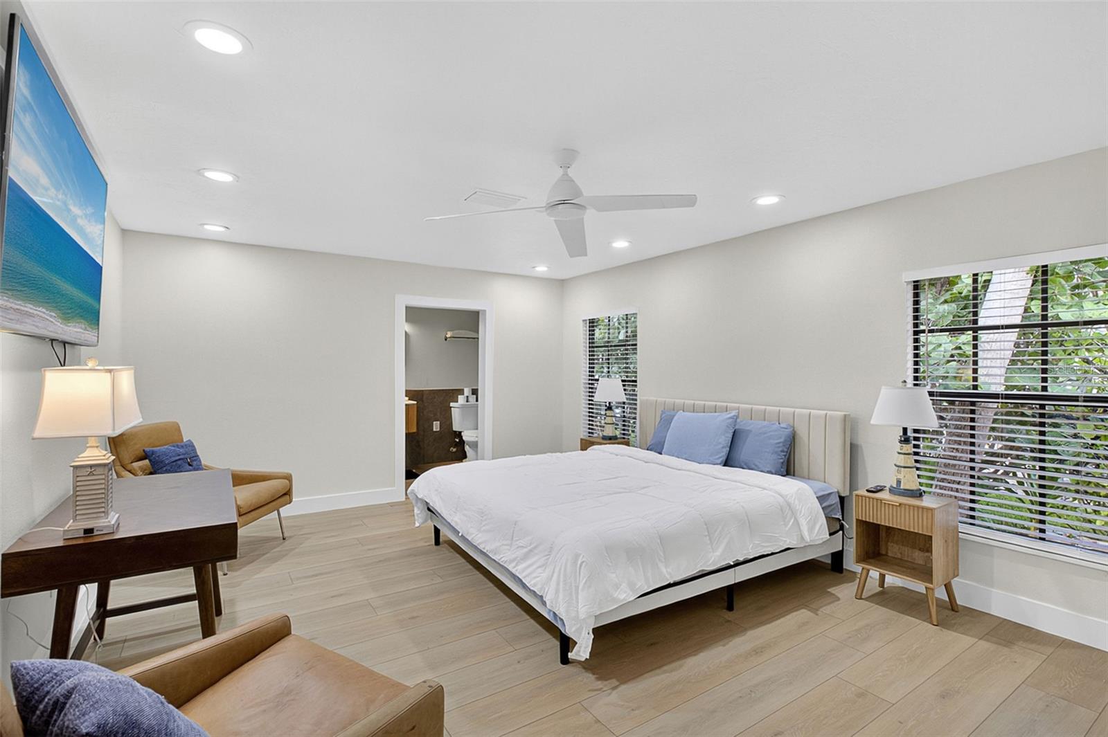 BAY ISLAND PARK - Residential